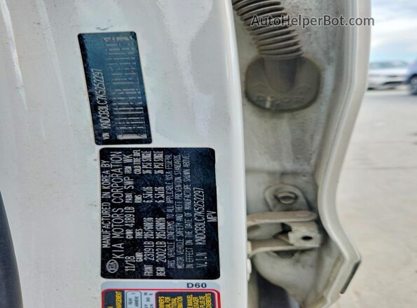 KNDCB3LC7K5252297 2019 KIA NIRO White Vista del compartimento del motor