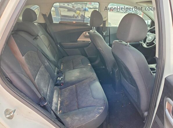 KNDCB3LC7K5252297 2019 KIA NIRO White Vista de los asientos traseros