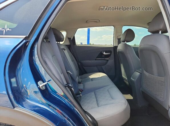 KNDCB3LC7N5536145 2022 KIA NIRO Blue Widok wnętrza z tyłu