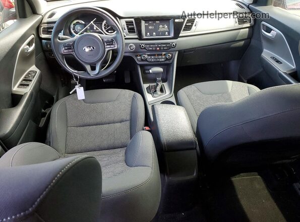 KNDCB3LC8H5048228 2017 KIA NIRO Red Dashboard view