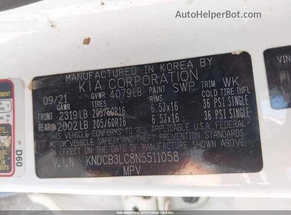 KNDCB3LC8N5511058 2022 KIA NIRO White Engine compartment view