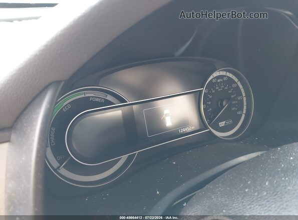 KNDCB3LC9J5117644 2018 KIA NIRO Red Rear seats view