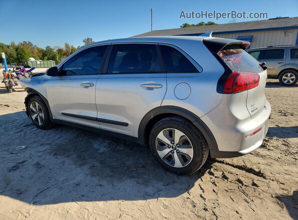 KNDCB3LC9J5132399 2018 KIA NIRO Silver Tył lewy