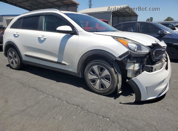 KNDCB3LC9J5143709 2018 KIA NIRO White Przód prawy