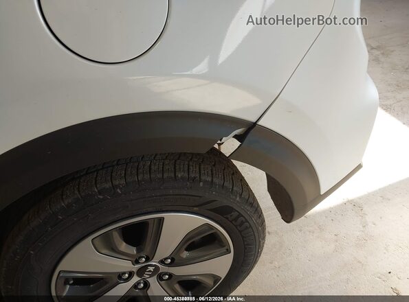 KNDCB3LC9L5422774 2020 KIA NIRO White Vista frontal