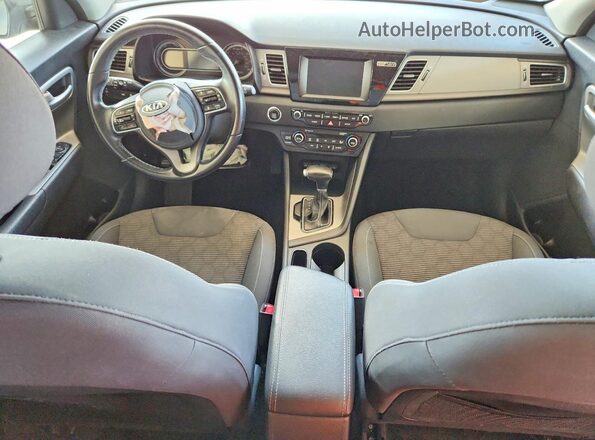 KNDCB3LCXH5082431 2017 KIA NIRO Black Առջևի վահանակի տեսք