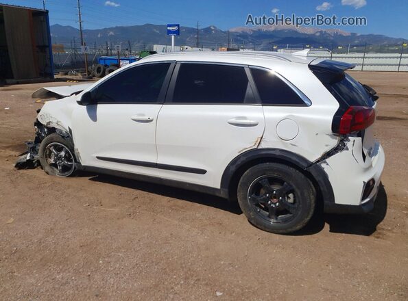 KNDCB3LCXN5534664 2022 KIA NIRO White Rear left