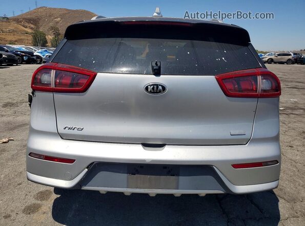 KNDCC3LC0H5068275 2017 KIA NIRO Silver Вид ззаду