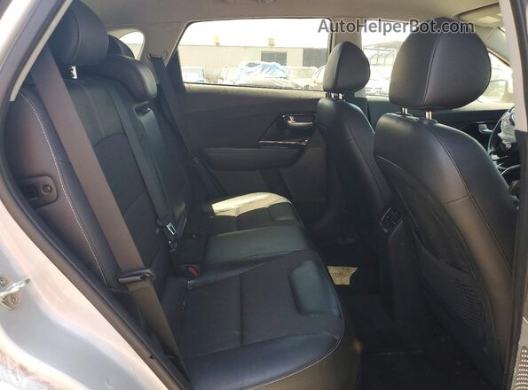 KNDCC3LC0H5068275 2017 KIA NIRO Silver Вид задніх сидінь