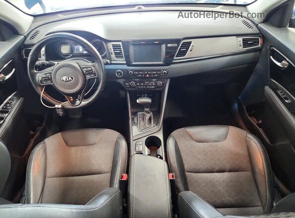 KNDCC3LC2H5089967 2017 KIA NIRO Blue Dashboard view