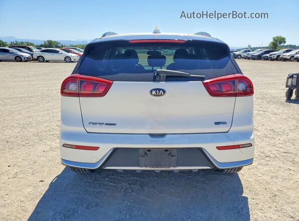 KNDCC3LC2H5094733 2017 KIA NIRO White Հետևի տեսք