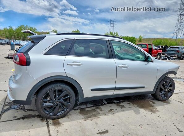 KNDCC3LC6K5250229 2019 KIA NIRO Серебряный Задняя правая четверть