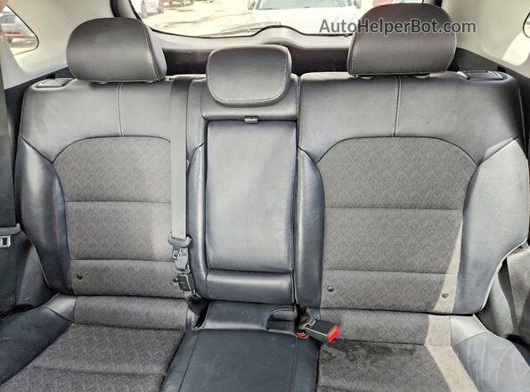 KNDCC3LC6K5250229 2019 KIA NIRO Серебряный Вид задних сидений