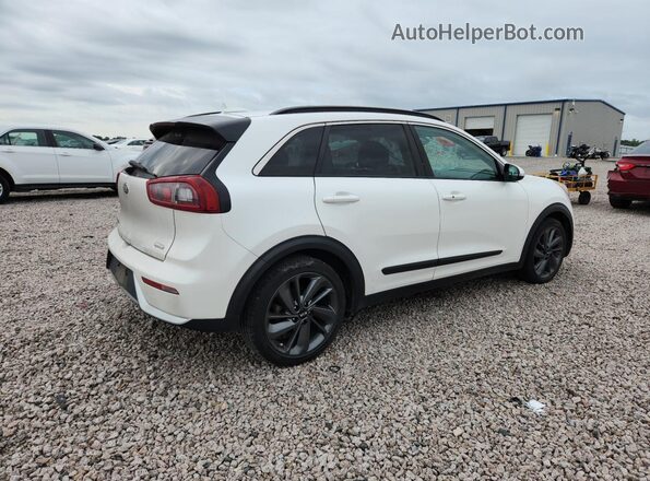 KNDCC3LC7H5053059 2017 KIA NIRO Белый Задняя правая четверть