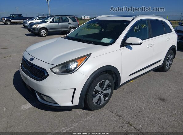 KNDCC3LC7H5054020 2017 KIA NIRO White Przód lewy