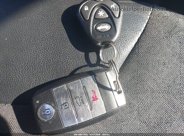 KNDCC3LC7J5134357 2018 KIA NIRO Серый Вид панели приборов