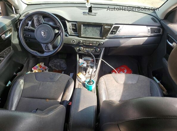 KNDCC3LCXH5057395 2017 KIA NIRO White Vista del salpicadero