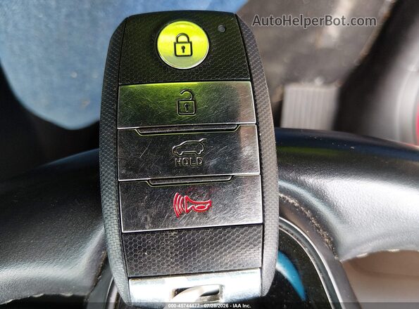KNDCC3LCXK5240075 2019 KIA NIRO Красный Вид панели приборов