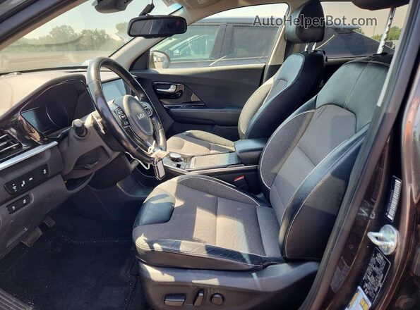 KNDCC3LG2N5159904 2022 KIA NIRO Charcoal Вид салону спереду