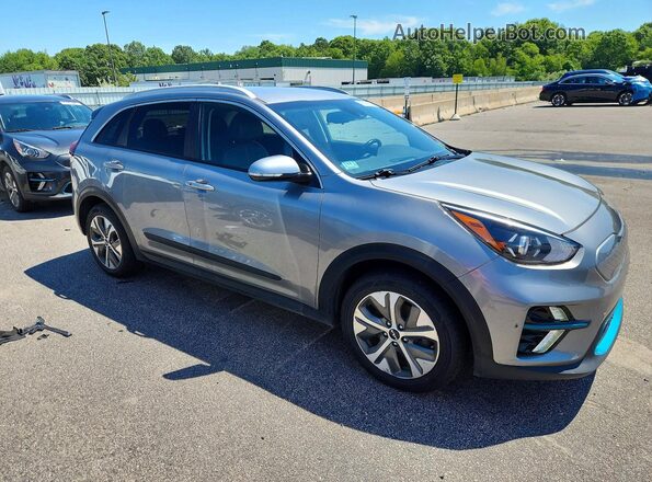KNDCC3LG6N5159775 2022 KIA NIRO Silver Delantero derecho