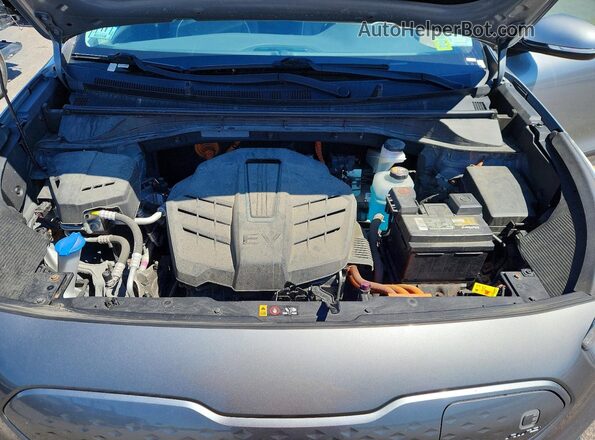 KNDCC3LG6N5159775 2022 KIA NIRO Silver Vista interior trasera