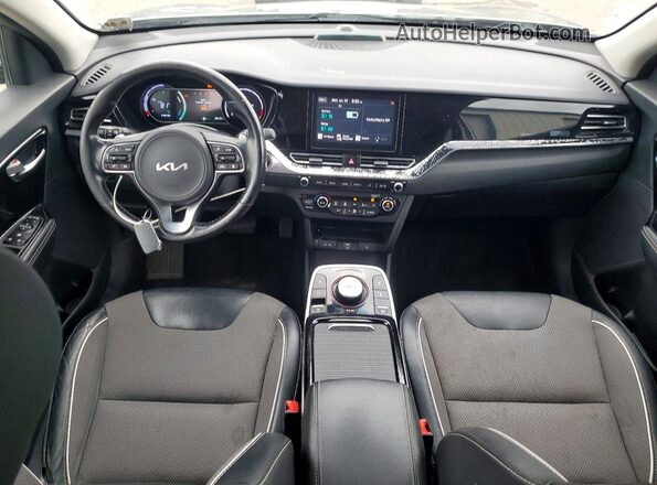 KNDCC3LG6N5161008 2022 KIA NIRO Gray Widok deski rozdzielczej