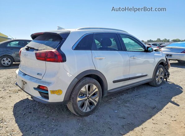 KNDCC3LG8N5159826 2022 KIA NIRO White Հետևի աջ