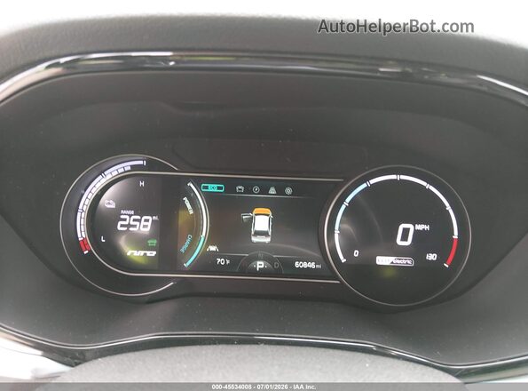 KNDCC3LG9N5138600 2022 KIA NIRO EV Silver Widok tylnych siedzeń