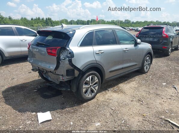 KNDCC3LGXN5158807 2022 KIA NIRO EV Gray Trasero derecho