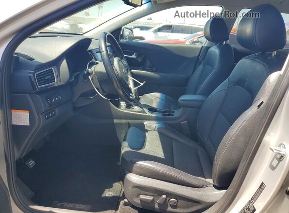 KNDCD3LD6K5316140 2019 KIA NIRO Silver Widok wnętrza z przodu
