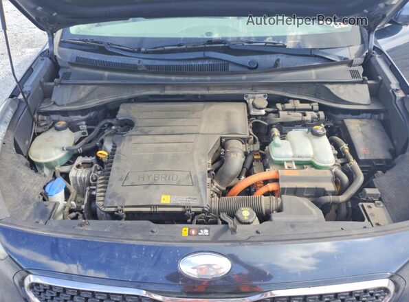KNDCE3LC3H5048015 2017 KIA NIRO Blue Вид задньої частини салону