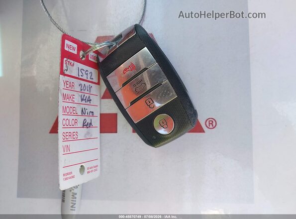 KNDCE3LC3J5117310 2018 KIA NIRO Красный Вид панели приборов