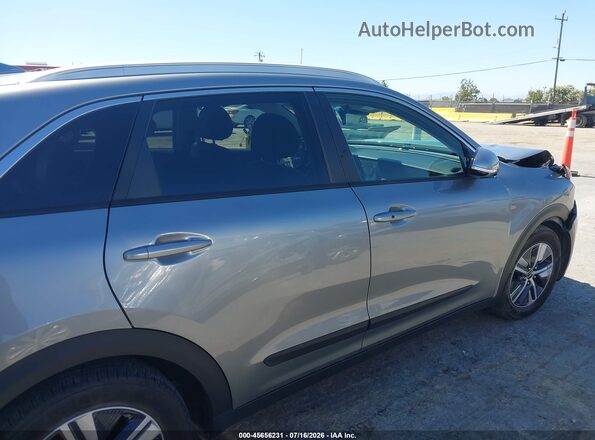 KNDCE3LC4N5490782 2022 KIA NIRO Серый 