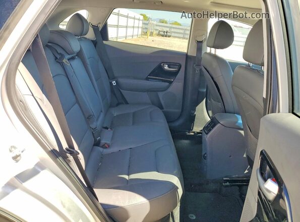 KNDCE3LC6J5126664 2018 KIA NIRO Серебряный Вид задних сидений