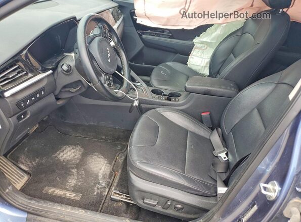 KNDCE3LC6N5522115 2022 KIA NIRO Синий Вид салона спереди