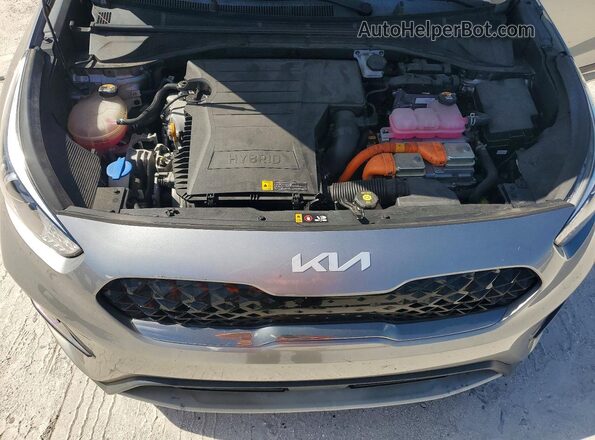KNDCE3LC9N5546361 2022 KIA NIRO Gray Vista interior trasera
