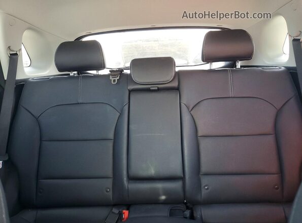 KNDCE3LCXN5516950 2022 KIA NIRO Белый Вид задних сидений