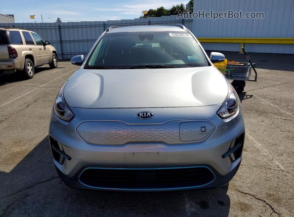KNDCE3LG2K5017512 2019 KIA NIRO Серебряный Вид спереди