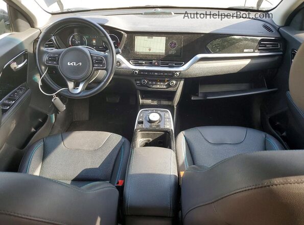 KNDCE3LG6N5132604 2022 KIA NIRO Черный Вид панели приборов