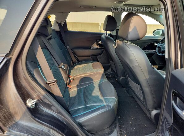 KNDCE3LG8K5010029 2019 KIA NIRO Серый Вид задней части салона