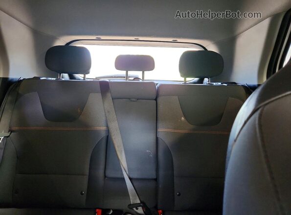 KNDCP3LE0T5319942 2026 KIA NIRO White Widok tylnych siedzeń