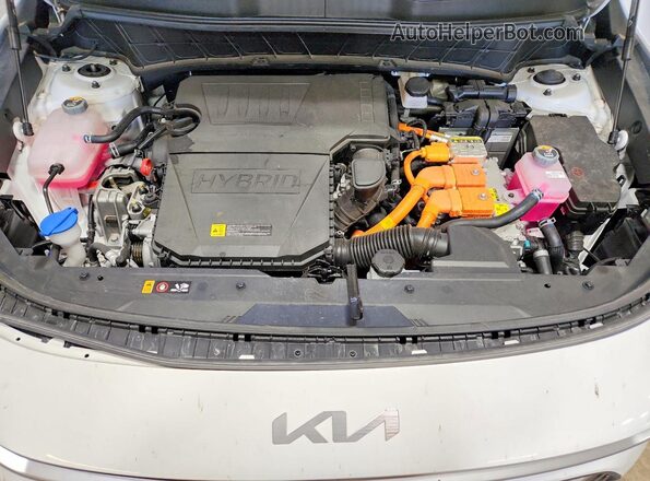 KNDCP3LE0T5319942 2026 KIA NIRO White Widok komory silnika