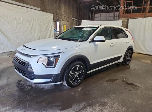 KNDCP3LE0T5319942 2026 KIA NIRO White 