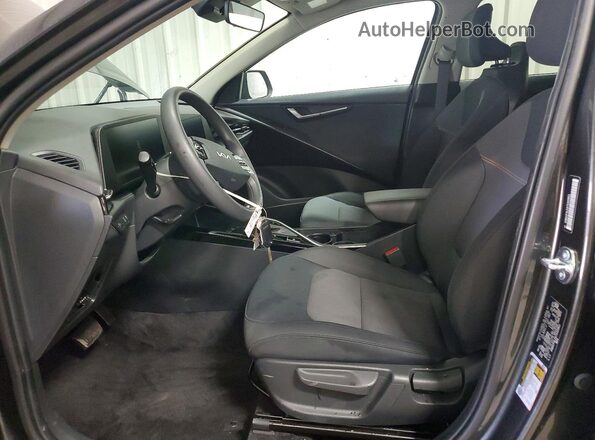 KNDCP3LE0T5322811 2026 KIA NIRO Charcoal Սալոնի դիմացի տեսք