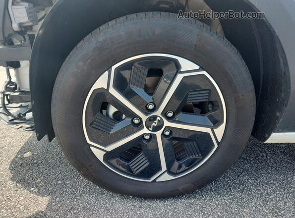 KNDCP3LE1T5323613 2026 KIA NIRO White Панорамний вид салону 360°