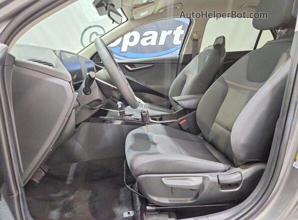 KNDCP3LE1T5331808 2026 KIA NIRO Silver Սալոնի դիմացի տեսք