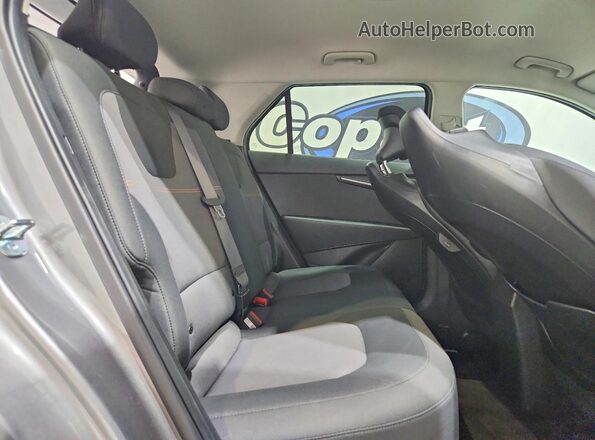 KNDCP3LE1T5331808 2026 KIA NIRO Silver Հետևի նստատեղերի տեսք