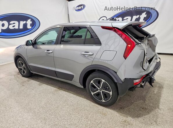 KNDCP3LE1T5331808 2026 KIA NIRO Silver Հետևի ձախ