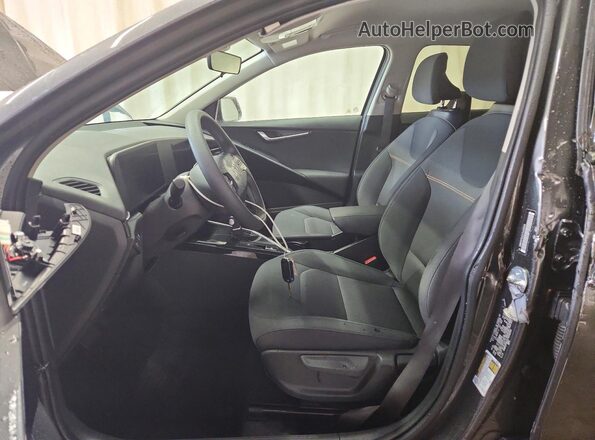 KNDCP3LE1T5332215 2026 KIA NIRO Gray Front interior view