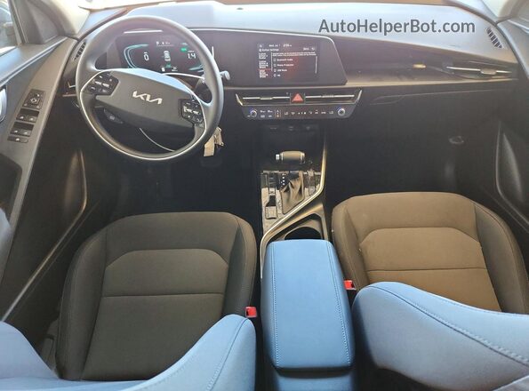 KNDCP3LE1T5340587 2026 KIA NIRO Gray Dashboard view